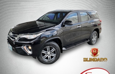 HILUX SW4